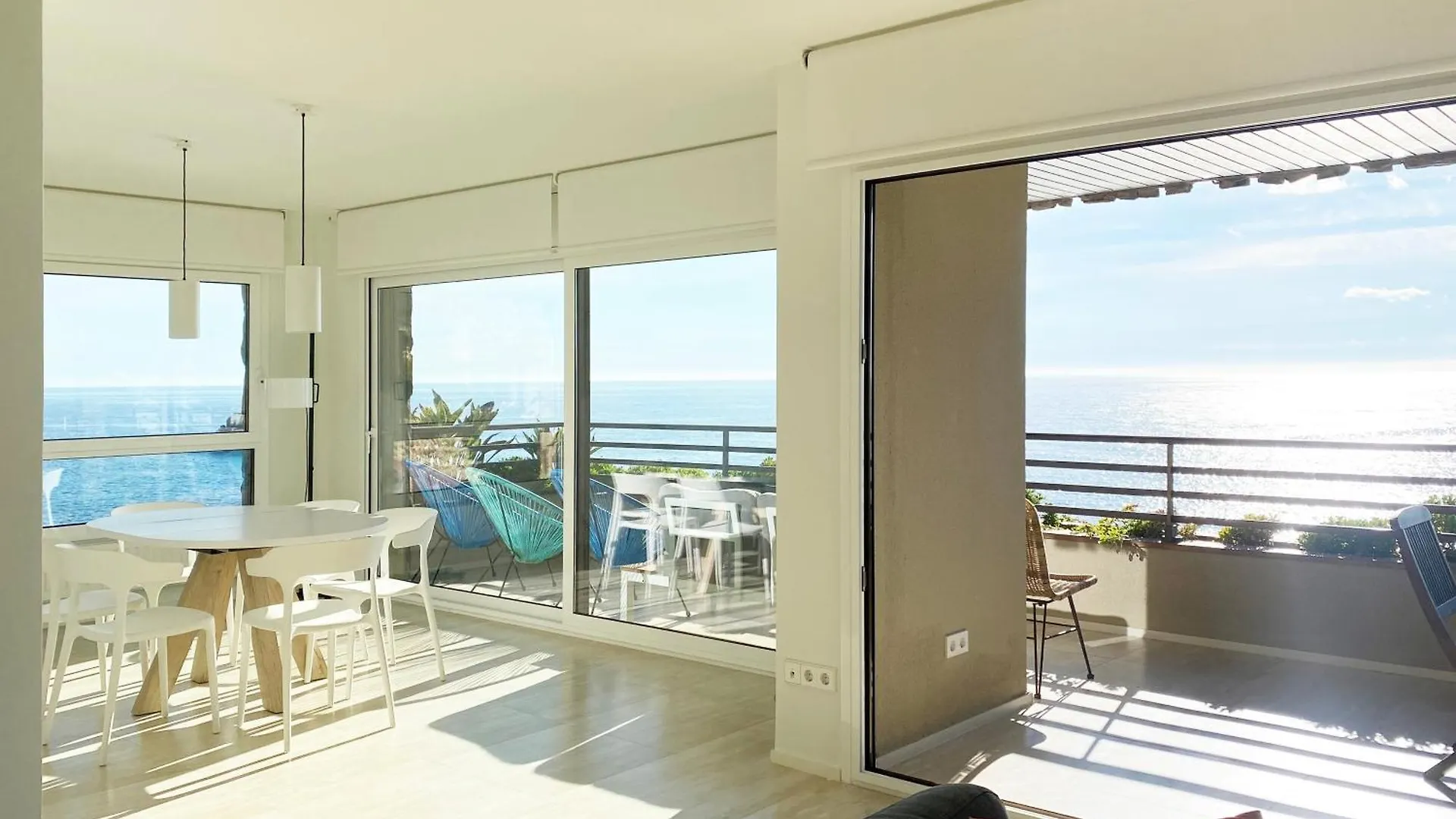 Magnificent Apartment At The Sea Front Of Tossa De Mar Spagna