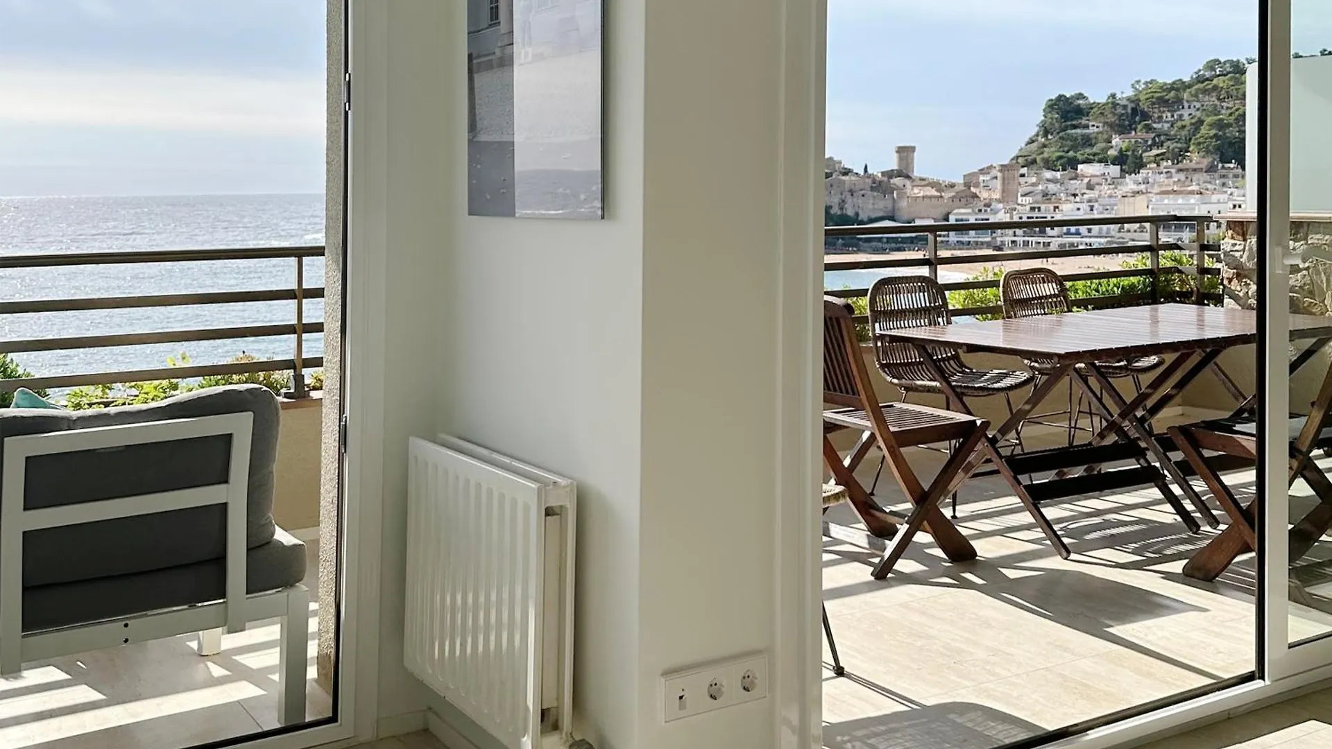 Magnificent Apartment At The Sea Front Of توسا ذي مار